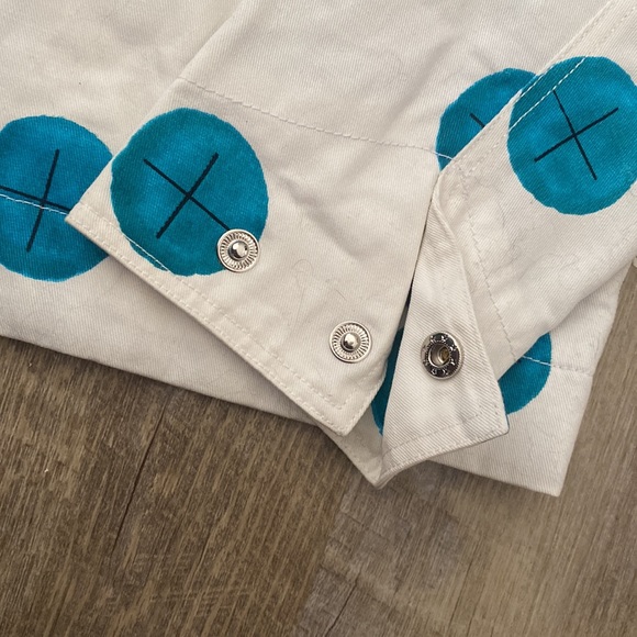 Leisure Rules Button Print Jacket - Picture 6 of 6